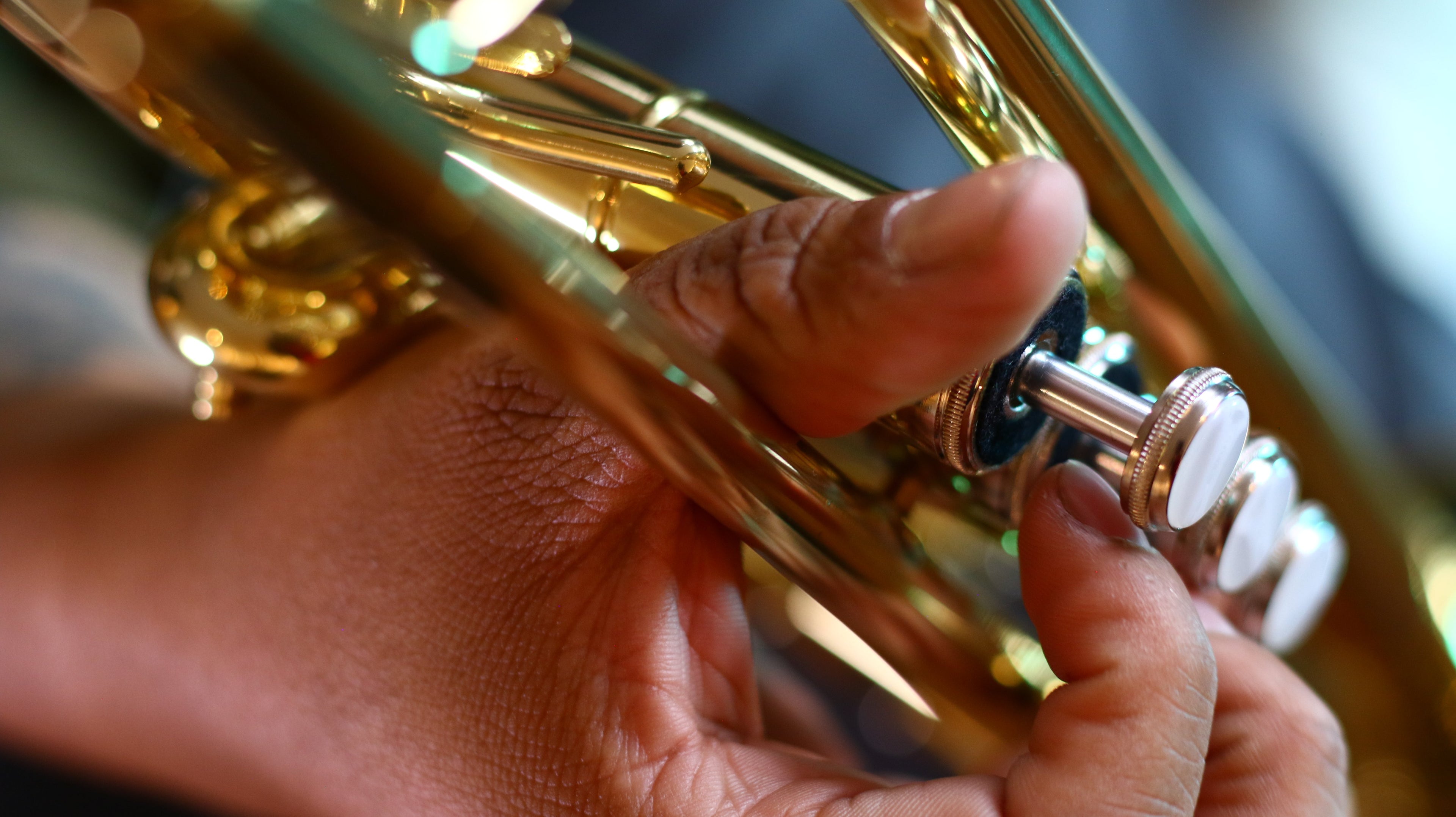 SAXOFONES , FLAUTAS, TROMPETAS