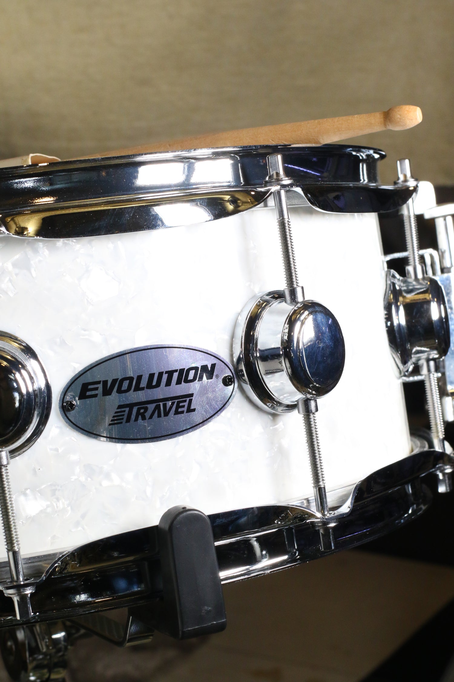 EVOLUTION | BATERÍA EVOLUTION TRAVEL FABRICADA EN MADERA DE ARCE COLOR BLANCO