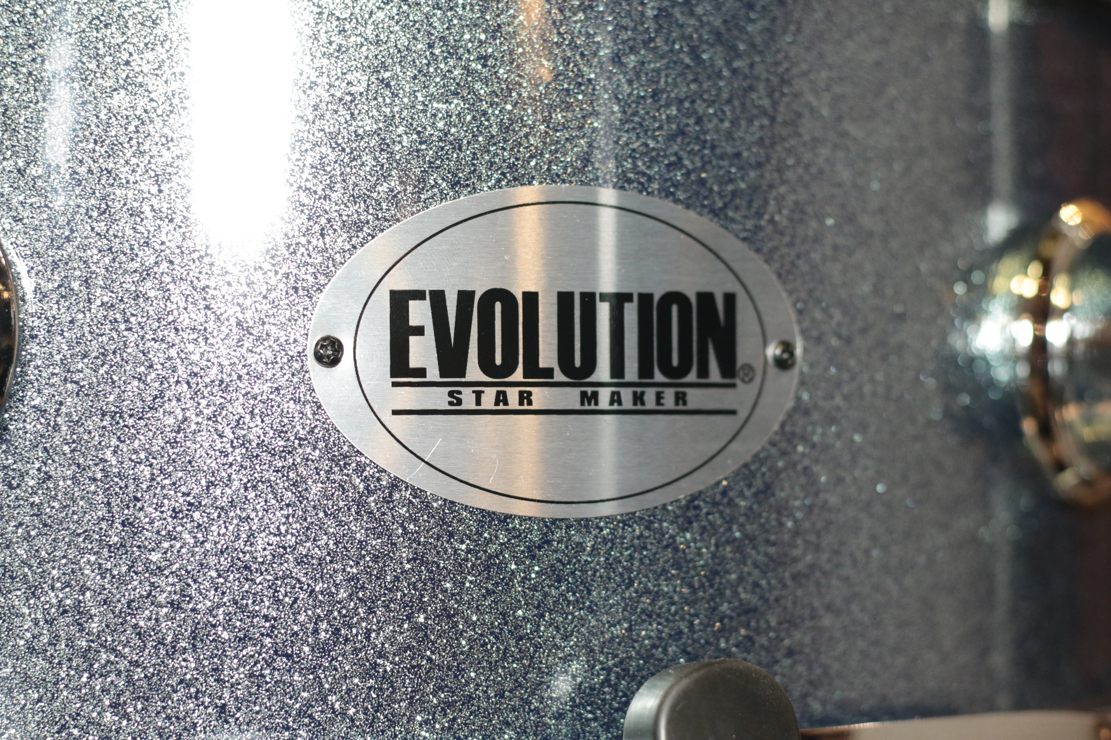 EVOLUTION | BATERÍA EVOLUTION STARMAKER FABRICADA EN MADERA DE ARCE COLOR AZUL.