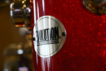 EVOLUTION | BATERIA NYTRO X FACTOR CON PLATILLOS, COLOR PLATA CON RAYAS