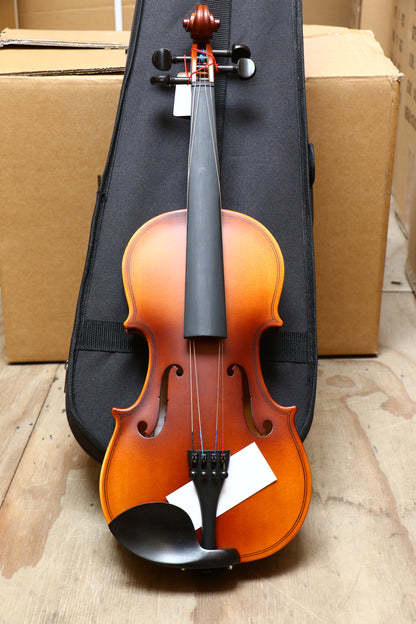 PARIS | VIOLÍN 3/4 TERMINADO NATURAL ANTIGUO MATE, PARTES DE MADERA TÉCNICA, MICROAFINADORES NEGROS.