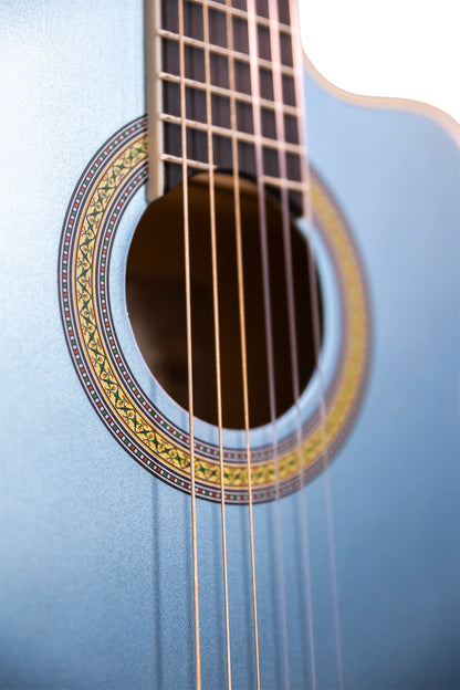 TAGIMA | GUITARRA ELECTROACÚSTICA SLIM SERIE LATAM CARTAGENA-EQ-LPBS-DF