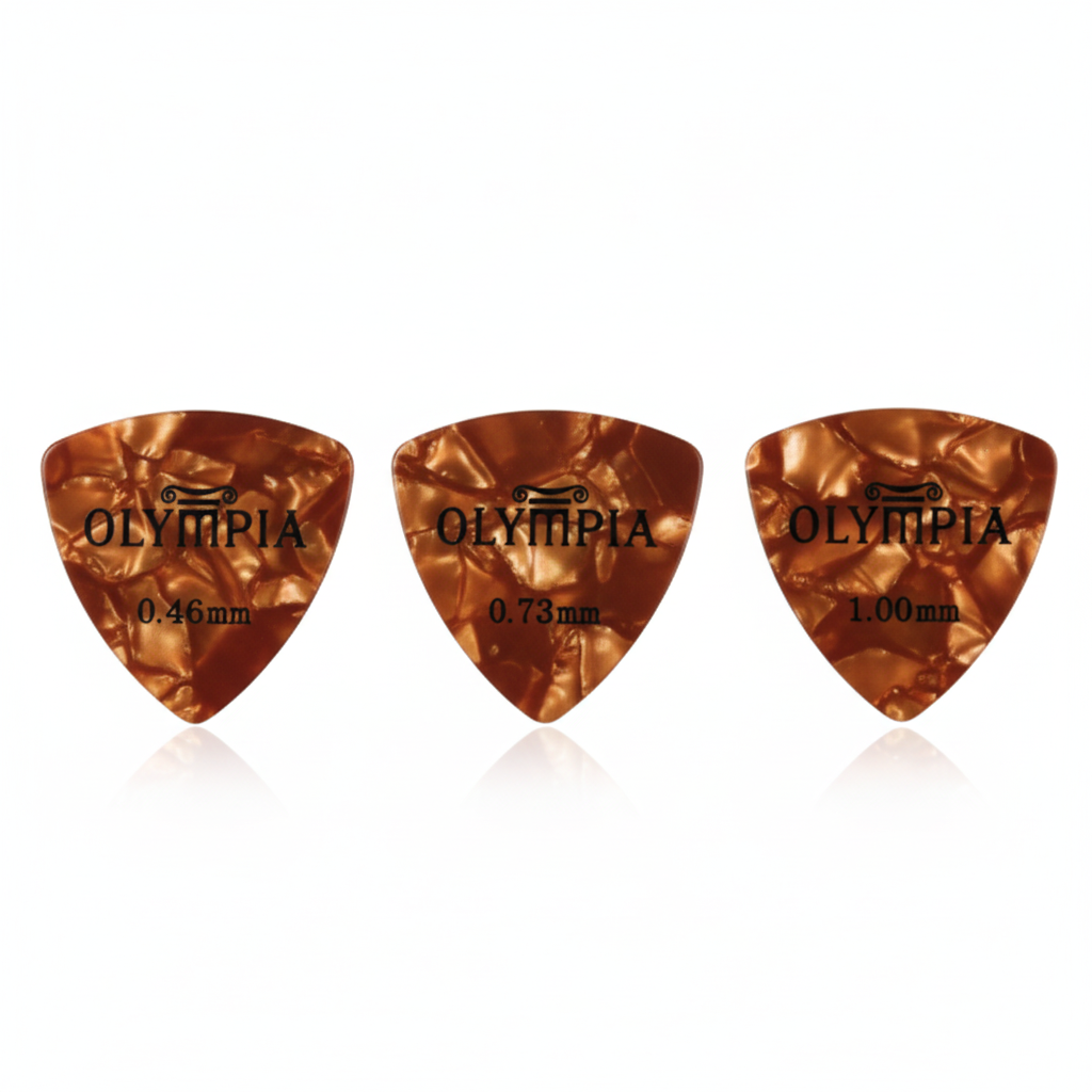 OLYMPIA | PLUMILLAS DE CELULOIDE EN FORMA DE TRIANGULO, COLOR PERLA DORADA, 0.046MM. PAQUETE DE 20 PIEZAS.