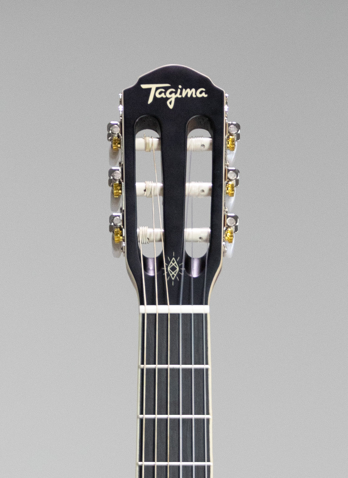 TAGIMA | GUITARRA ELECTROACÚSTICA SLIM NYLON SERIE LATAM, COLOR NEGRO CARTAGENA